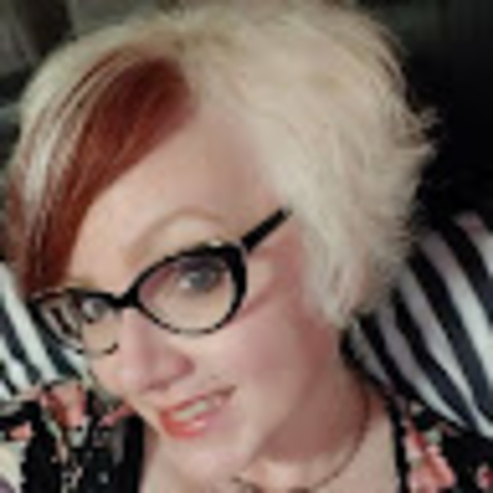 Meet your Posher, Dayna